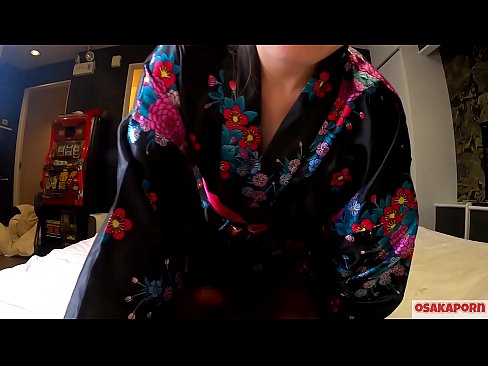 ❤️ Vajza e re cosplay pëlqen seksin deri në orgazmë me një shiringë në një kalorës dhe një blowjob. Vajzë aziatike me pidhi leshtore dhe cica të bukura me kostum tradicional japonez në video amatore që tregon masturbim me lodra qij. Sakura 3 OSAKAPORN. ❤❌ Porno vk në sq.sex78.ru